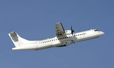 У самолета ATR-72 авиакомпании «ЮТэйр» в начале полета в Ханты-Мансийск  произошел выпуск шасси | Faktologia