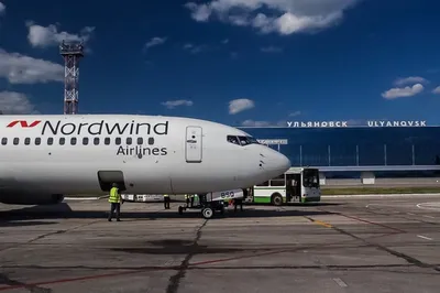 Boeing-737 при посадке в Новокузнецке выкатился за пределы полосы — РБК