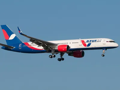 AZUR air ввела в эксплуатацию первый Boeing 777-300 с бизнес-классом |  Ассоциация Туроператоров