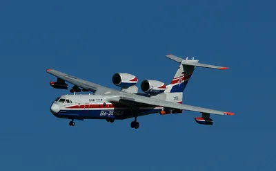 Первый самолёт-амфибия Бе-200 для ВМФ России поднялся в небо — 14.02.2020 —  В России на РЕН ТВ