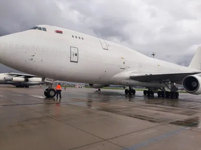 Фотофакт: в аэропорту \"Минск\" приземлился самый большой самолет Беларуси -  26.07.2023, Sputnik Беларусь