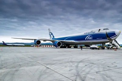 Купить сборную модель самолета Boeing 747-8, масштаб 1:144 (Звезда)