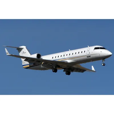 Bombardier CRJ-1000 - подробно о самолете с фото