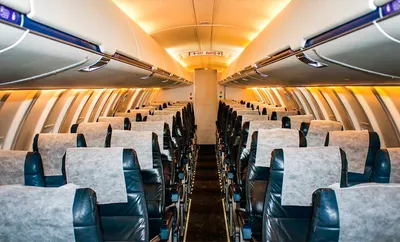 Самолет Bombardier CRJ 200 вернулся в \"Шереметьево\" из-за проблем с шасси -  AEX.RU