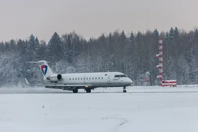 Bombardier CRJ-200 RusLine. Landing in Domodedovo, Moscow, Russia - YouTube