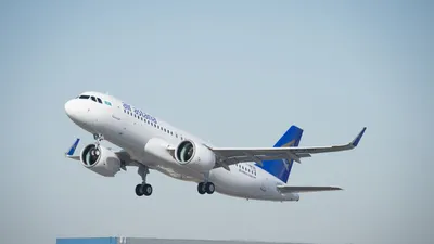 Интернет магазин Эйр Астана. Модель самолёта Airbus 321 Neo 1:100