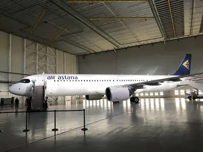 Самолет Air Astana совершил вынужденную посадку в Португалии