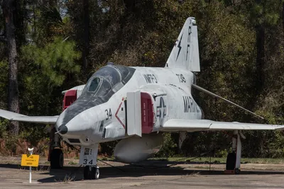 Купить сборную модель самолета F-4B Phantom II, масштаб 1:48 (Tamiya)