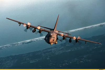 10 самых больших военно-транспортных самолетов в мире | BroDude.ru