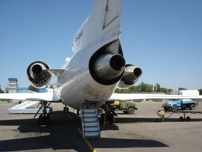 Як-42 Фото. Видео. Характеристики. Двигатель. Вес