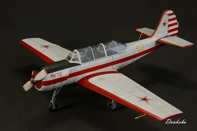 Бумажная модель самолета ЯК-52