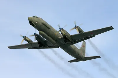 Самолет радиотехнической разведки Ил-20М