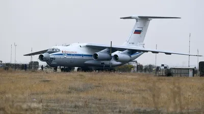 Ил-76 совершил вынужденную посадку в аэропорту \"Кольцово\" - AEX.RU