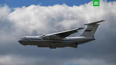 Самолет Ил-76 Россия перебросила в Беларусь, пишут в сети | РБК Украина