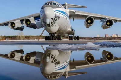 Два самолета Ил-76 выставили на продажу в Беларуси: цена кусается -  02.07.2023, Sputnik Беларусь