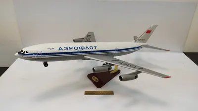 Дальнемагистральный пассажирский самолет Ил-86. - Российская авиация