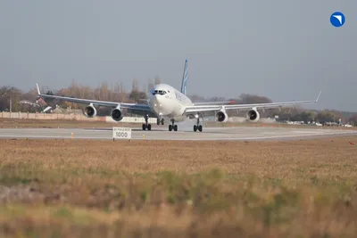 Самолет Ил-96 решили модернизировать. Кто еще, кроме Путина, будет на нем  летать? - BBC News Русская служба