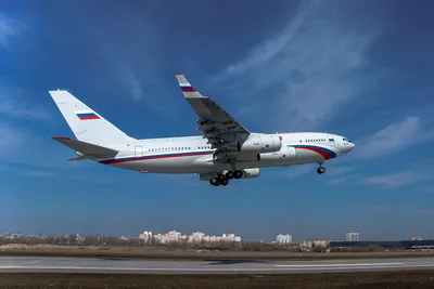 ОАК показала фото нового пассажирского самолета Ил-96-400М — РБК