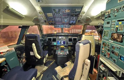 Собранный на воронежском авиазаводе Ил-96-400Т «перелетел» под руководство  компании Red Wings