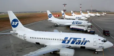 Самолет Utair не смог вылететь из Сургута после жалоб пассажиров на гарь —  РБК