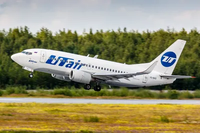 Самолет Utair вернулся во Внуково из-за неубранного шасси – Коммерсантъ