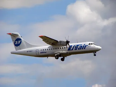 Самолет Utair перед посадкой во Внуково сел в Домодедово для дозаправки —  РБК