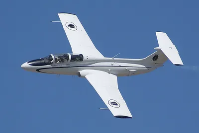 Aero L-29 Delfin (ModelArt 2005) из бумаги, модели сборные бумажные скачать  бесплатно - Учебно-тренировочный самолет - Авиация - Каталог моделей -  «Только бумага»