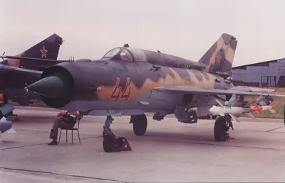 МиГ-21 Фронтовой истребитель — Планета ВВС