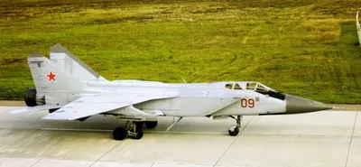 Хорошо вооружен и крайне опасен: МиГ-31 - лучший охотник в небе -  16.07.2020, Sputnik Латвия