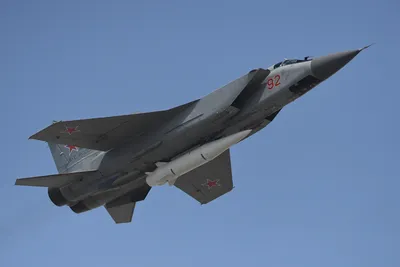 МиГ-31 назвали одним из самых грозных боевых самолетов в мире - Российская  газета