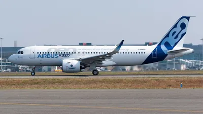 Самолет Назарбаева попал в обзор бортов номер один