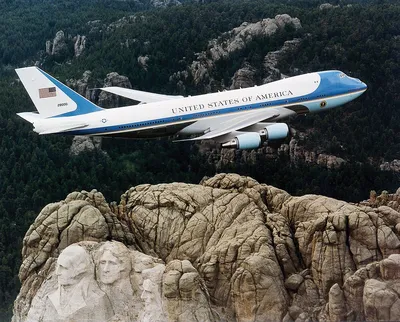 Боинг-747 Байдена, что внутри самолета президента США? | AeroPortal -  YouTube