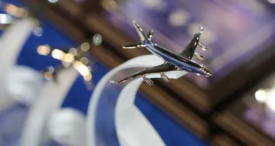 Экскурсия по салону Sukhoi Superjet 100 авиакомпании «Россия» - YouTube