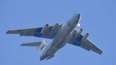 Российские истребители сопроводили самолет Шойгу в Сирию — РБК