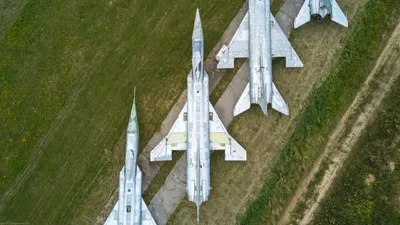 Медынь ч9-2: несколько Су-15.