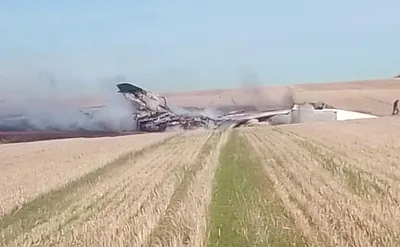 Бойцы ВСУ показали обломки Су-24: отвоевал под Бахмутом (фото, видео) -  Общество - StopCor