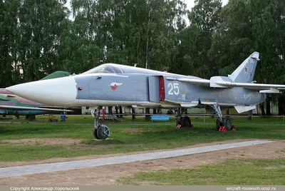Сборная модель ZVEZDA Советский фронтовой бомбардировщик Су-24, 1/72 -  ZV-7265 - купить по оптовой цене в интернет-магазине RCstore.ru