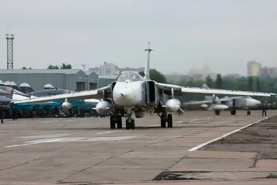 Эксплуатация Су-24 ~ Легендарные самолеты