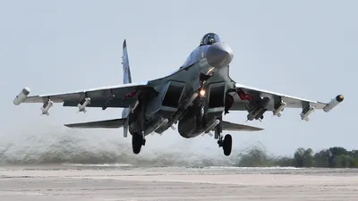 Истребитель Су-35 отогнал от российских бомбардировщиков самолеты ВСУ - РИА  Новости, 29.12.2023