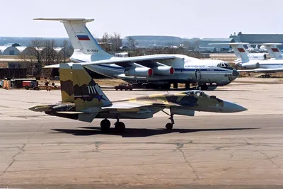 Первый и последний: чем был уникален истребитель Су-37 - Российская газета