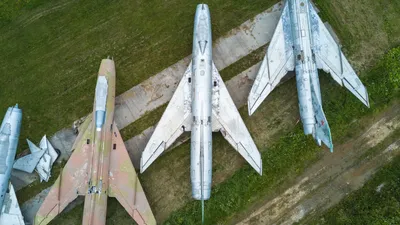 Медынь ч9-1: Су-7 и Су-9.