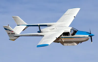 Самолет Cessna 182 и пропеллер Редакционное Фото - изображение  насчитывающей быстрый, широко: 181695166