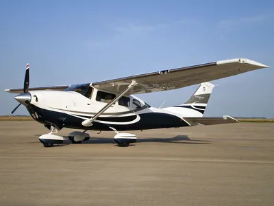 Самолёт Цессна 172R/S Skyhawk: фото, описание, история создания и  характеристики