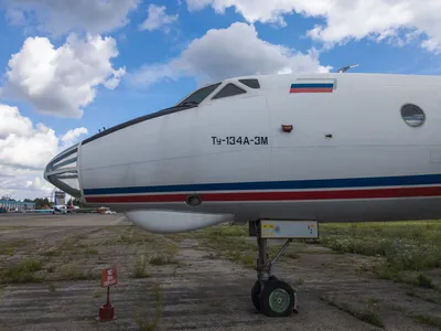 Бизнес джет Туполев ТУ-134 (RA-65726), 1981 года производства, оператор  Kosmos Air Enterprise, доступен для аренды в компании JETVIP.