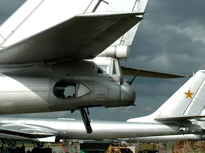 Дальний морской противолодочный самолет Ту-142