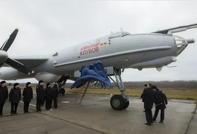 Опубликовано видео с полетом российских самолетов Ту-142 в районе Аляски —  Ferra.ru
