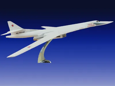 Готовая модель самолета бомбардировщика Туполев Ту-160 \"ВВС\" арт.  RA1604136, масштаб: 1:144 от МКБ «АРСЕНАЛ» за 9800 руб. в интернет-магазине  Arsenal-takeoff.com