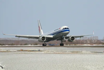 Один из наших лучших самолетов. Ту-204 – не менее эффективный чем Боинг.  Почему его перестали выпускать | БЫЛИ ВРЕМЕНА | Дзен