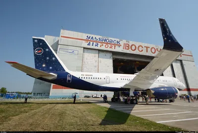 Бизнес джет Туполев ТУ-204 VIP — арендовать самолет у авиаброкера JETVIP