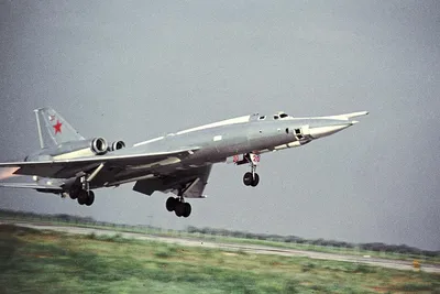 Переполох в небе: как советский Ту-22 с ракетой Х-22 пролетел над Ираном -  Российская газета